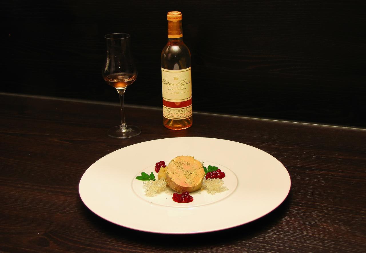 Das Tann Rooms & Wine ทาเลอ ภายนอก รูปภาพ